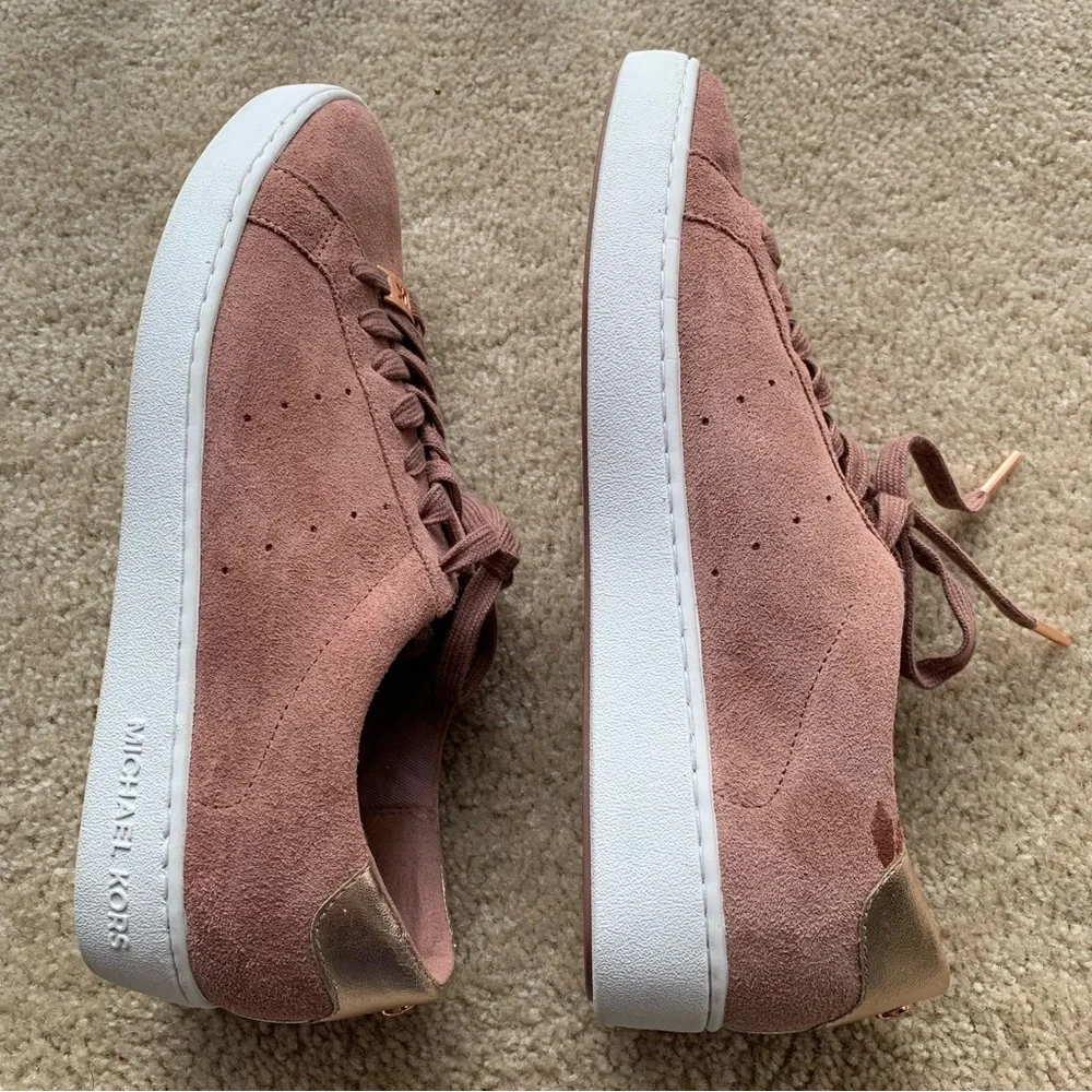 MICHAEL KORS. Rose suede and yellow gold sneakers.‎ White soles. 10M. Lea…
